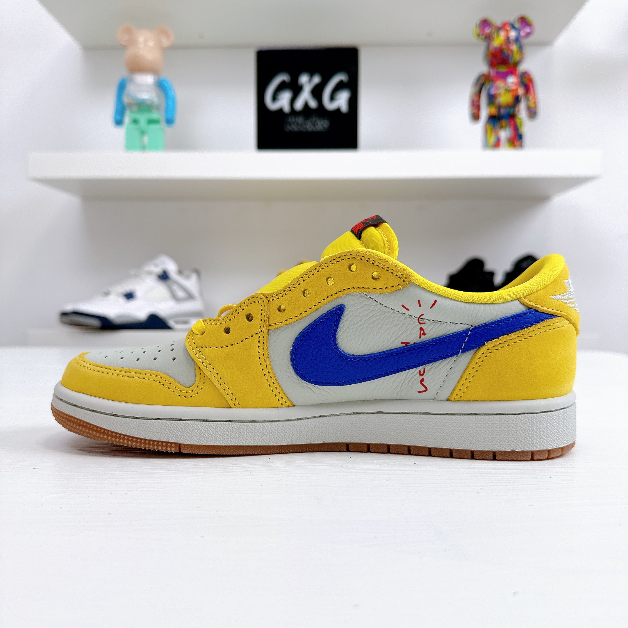 AJ1 Low Travis Scott Canary Yellow