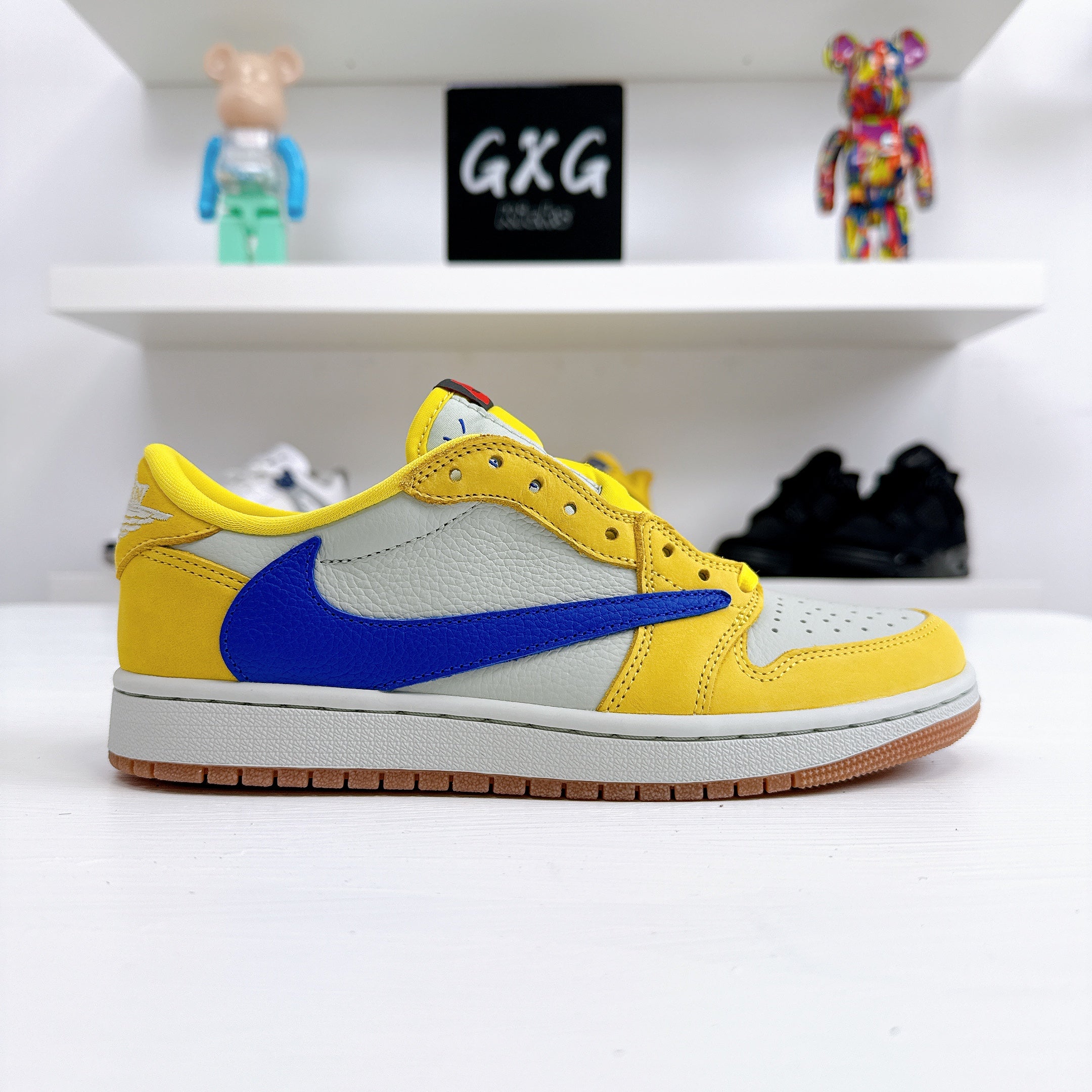 AJ1 Low Travis Scott Canary Yellow