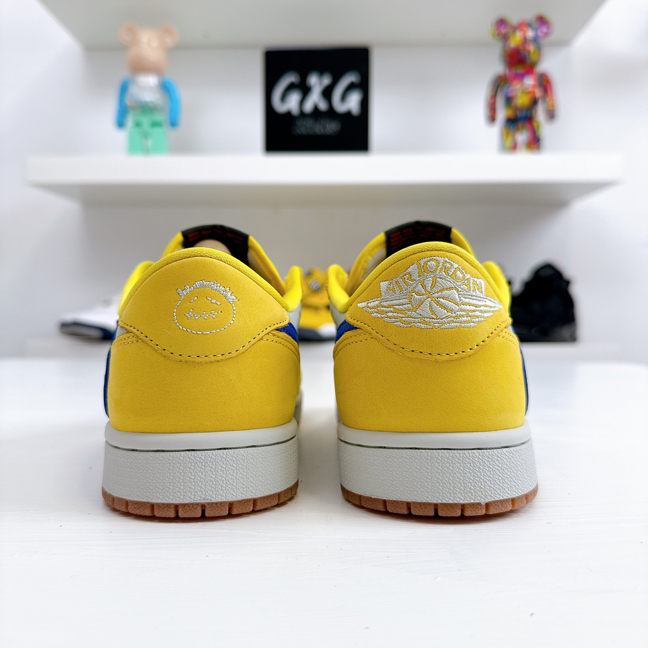 AJ1 Low Travis Scott Canary Yellow