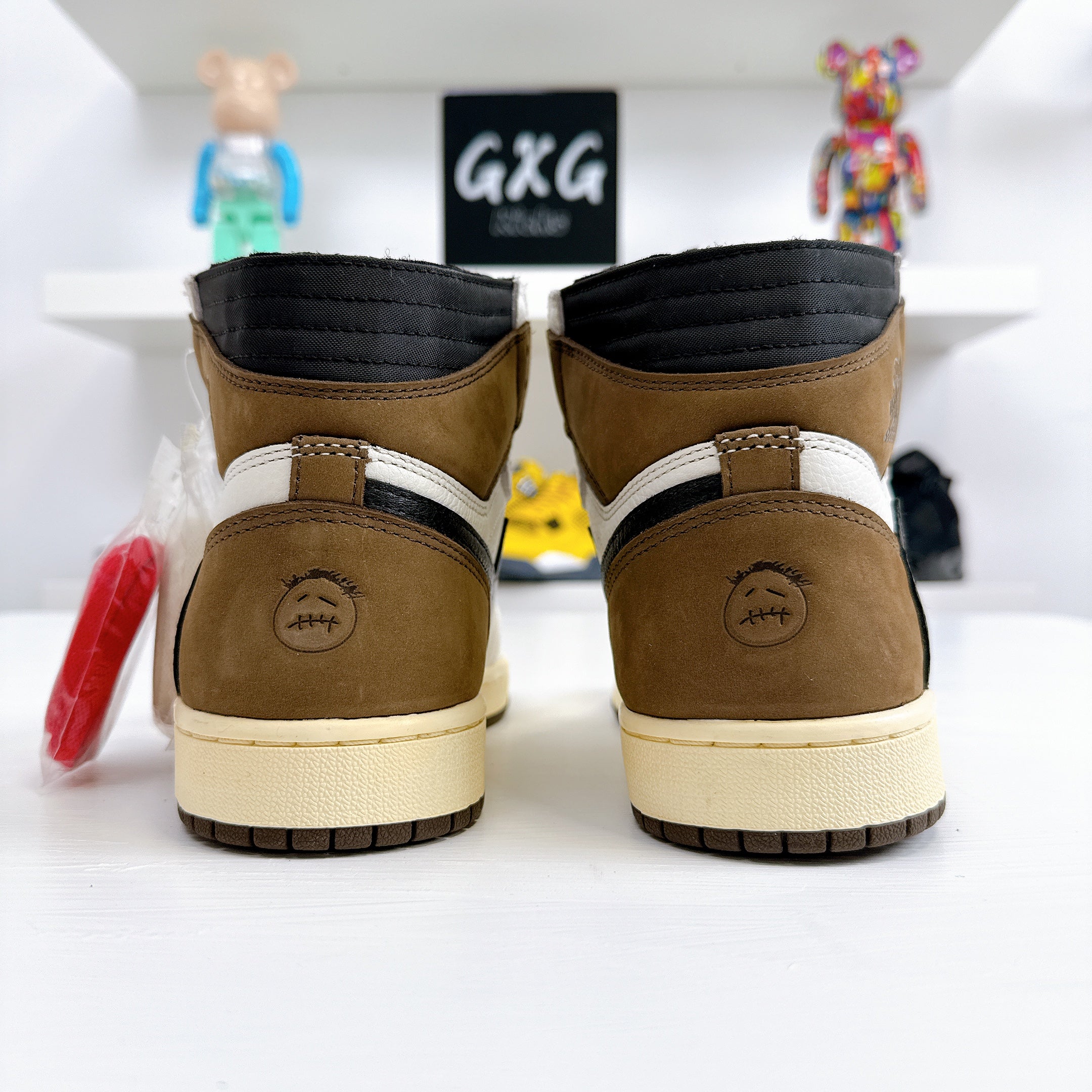Custom Travis Scott x Air Jordan 1 Retro High OG 'Reverse Mocha'