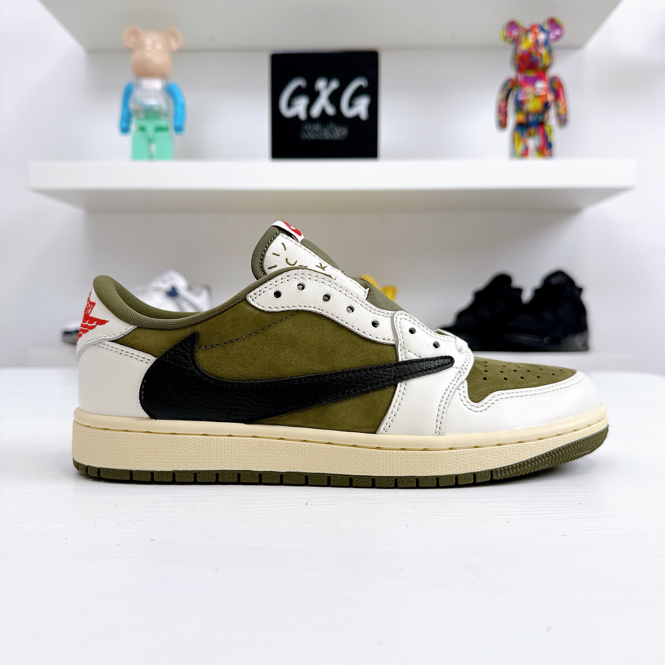 Jordan 1 Low Retro OG Travis Scott Medium Olive