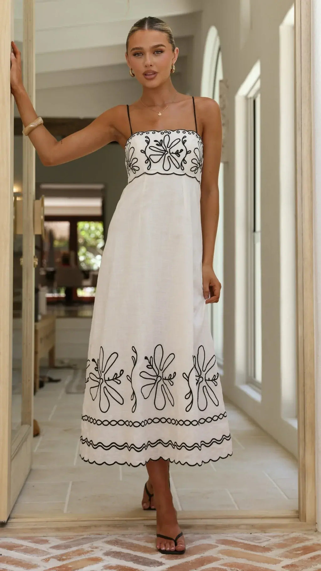 Mira Maxi Dress - White/Black