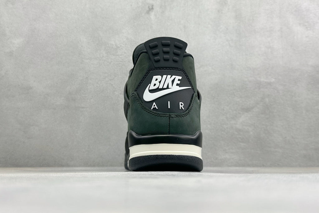 Air Jordan 4 Pine Green Collaboration Edition