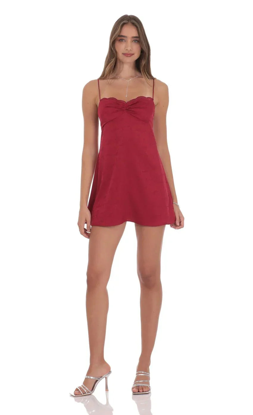 Jacquard Floral Back Lace Dress In Burgundy